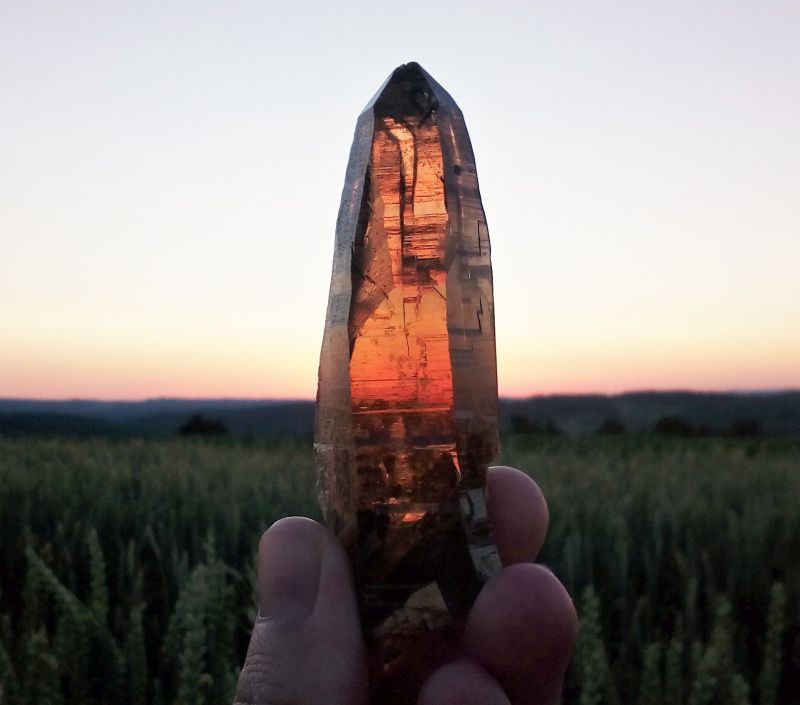 Pravá přírodní surová záhněda z Vysočiny - kámen, krystal, minerál, kouřový křemen, účinky, prodej, cena